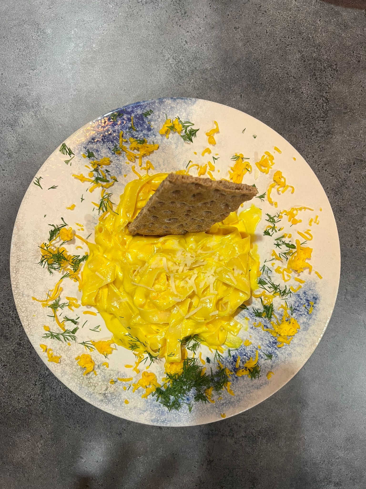 CHEDDAR SOSLU FETTUCCİNE 